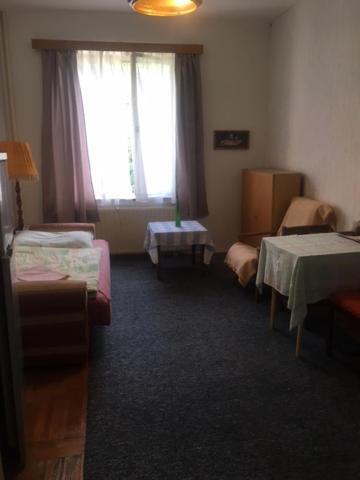 Apartment Trojska Praag Buitenkant foto